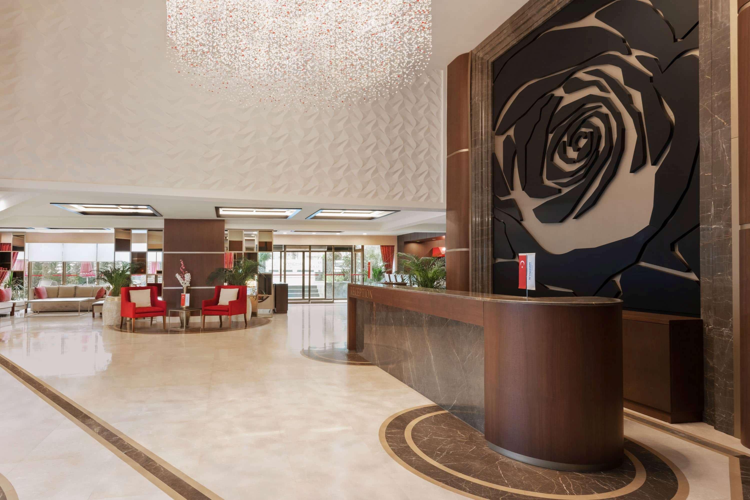 Ramada By Wyndham Isparta Eksteriør billede