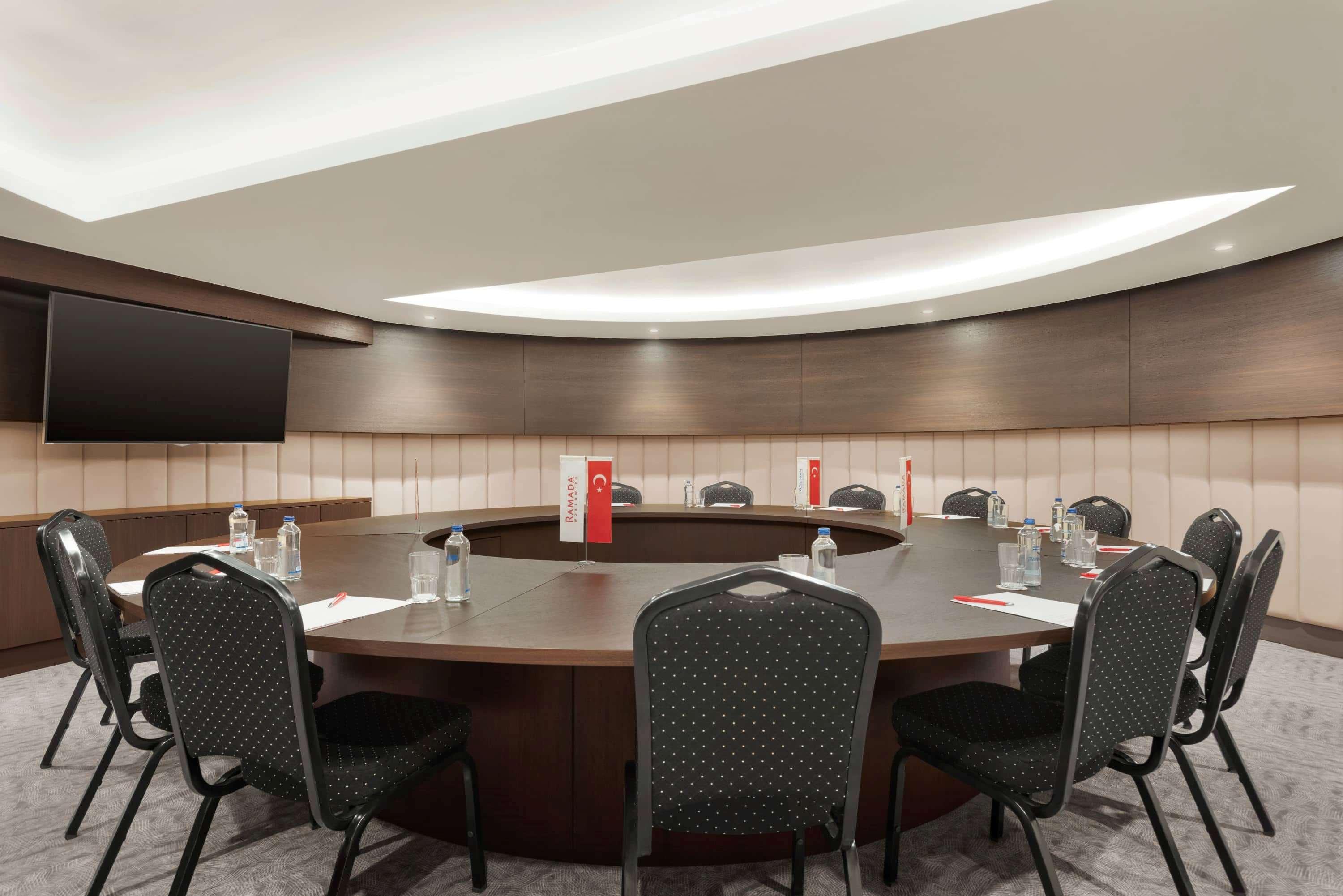 Ramada By Wyndham Isparta Eksteriør billede