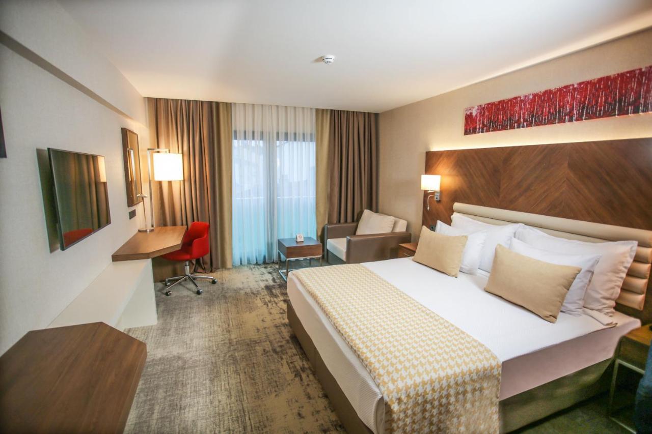 Ramada By Wyndham Isparta Eksteriør billede