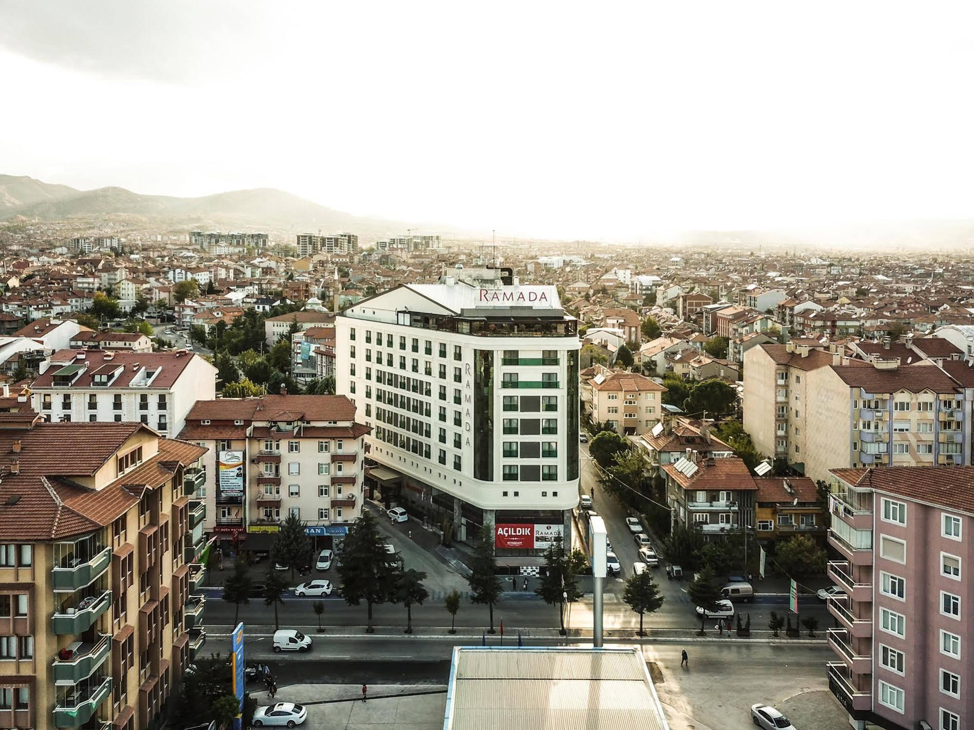 Ramada By Wyndham Isparta Eksteriør billede