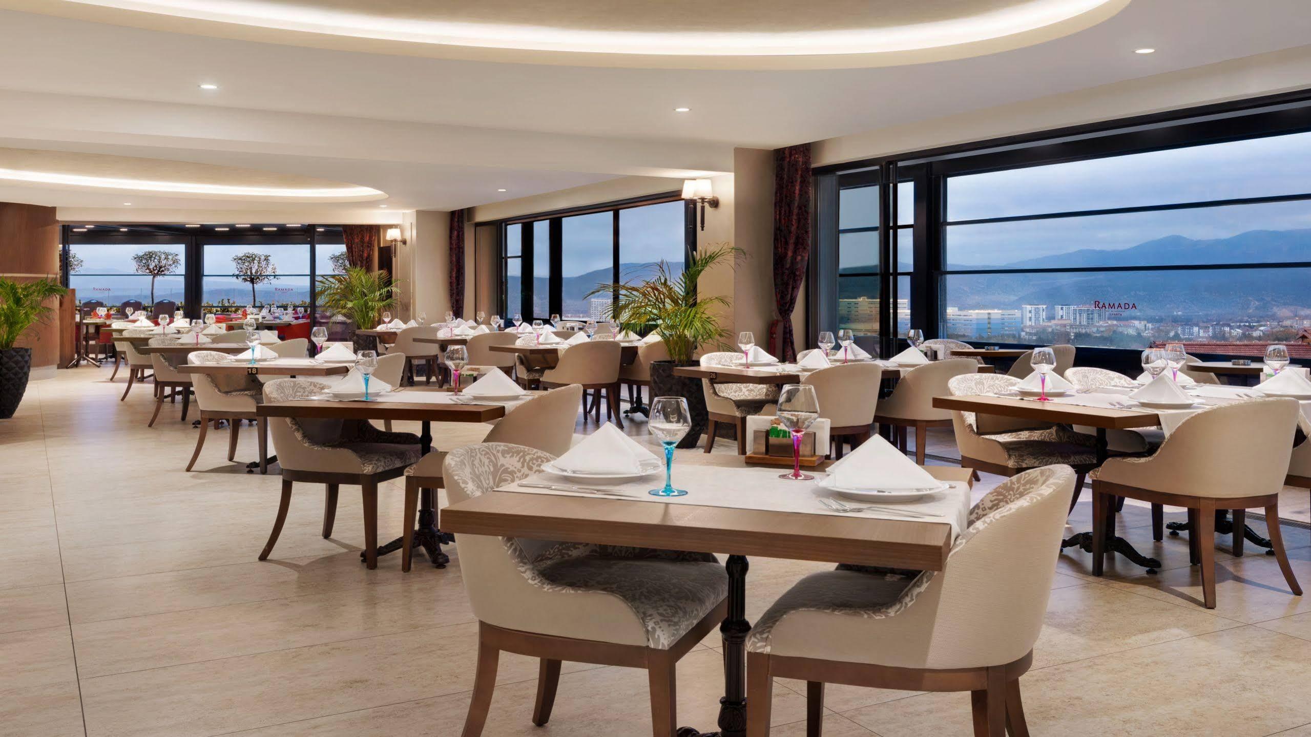 Ramada By Wyndham Isparta Eksteriør billede