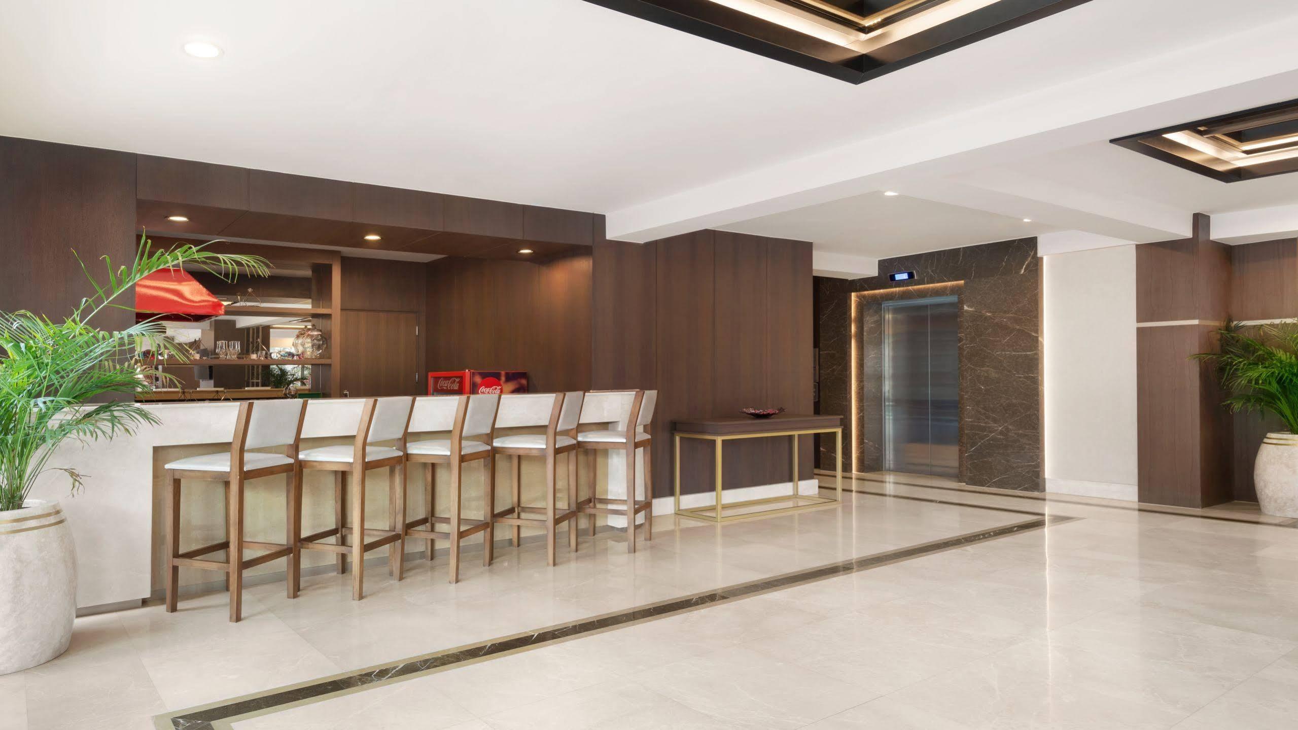 Ramada By Wyndham Isparta Eksteriør billede
